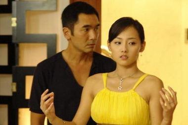 娱乐吃瓜酱情侣日常,娱乐吃瓜酱情侣的甜蜜瞬间